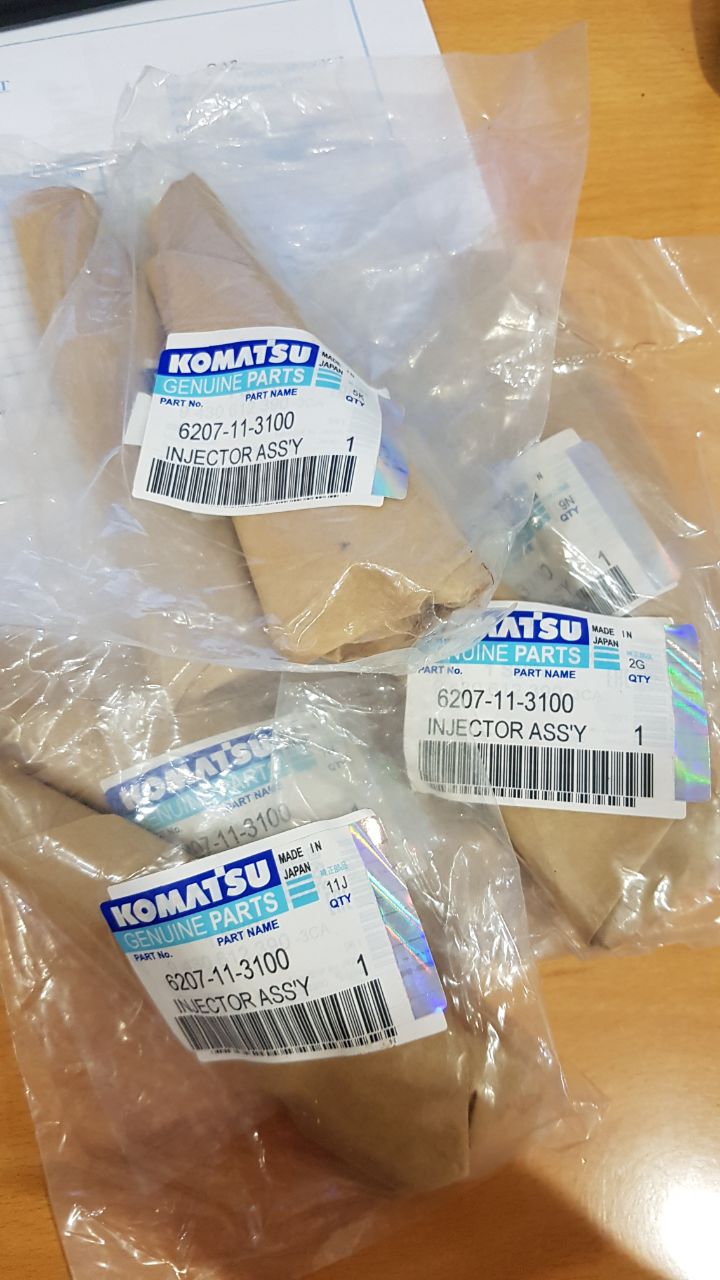 DISTRIBUTOR INJECTOR KOMATSU GRADER GD511A-1 PN. 6207-11-3100